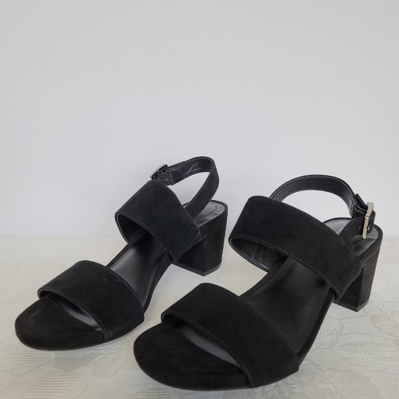 GIANI BERNINI Maggiee Suede Two-Strap Sandals- Black color- Women's Size 9M - Picture 1 of 15